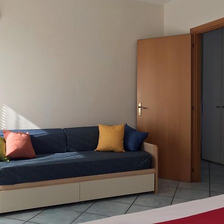 Residence Marconi Терачина Екстериор снимка