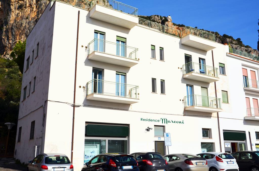 Residence Marconi Терачина Екстериор снимка
