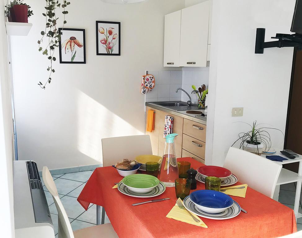 Residence Marconi Терачина Екстериор снимка